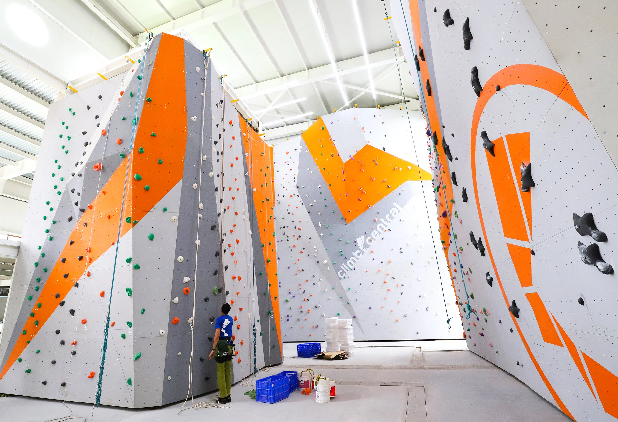 Rock climbing at Indian Mountaineering Foundation Delhi