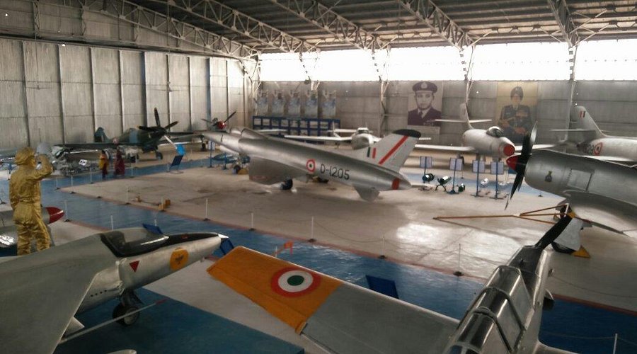 Vintage aircraft display