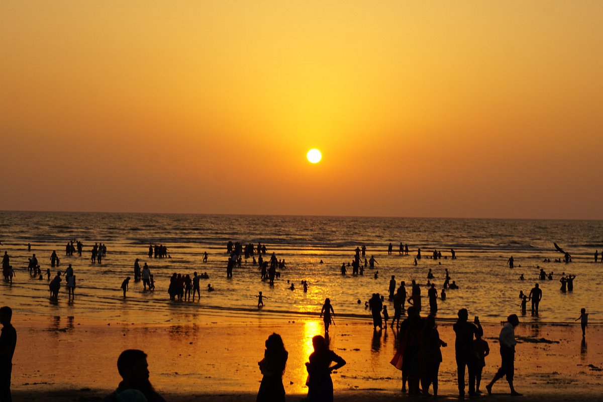 Sunset at Aksa Beach Mumbai - Best time to visit