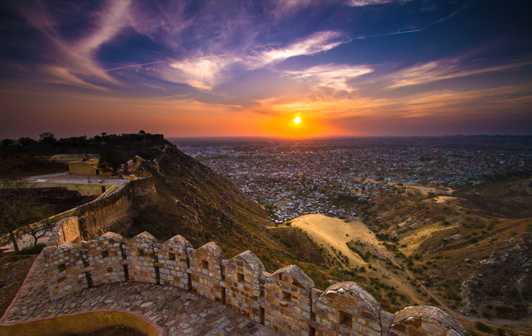 Sunset over the valley from Asirgarh Fort