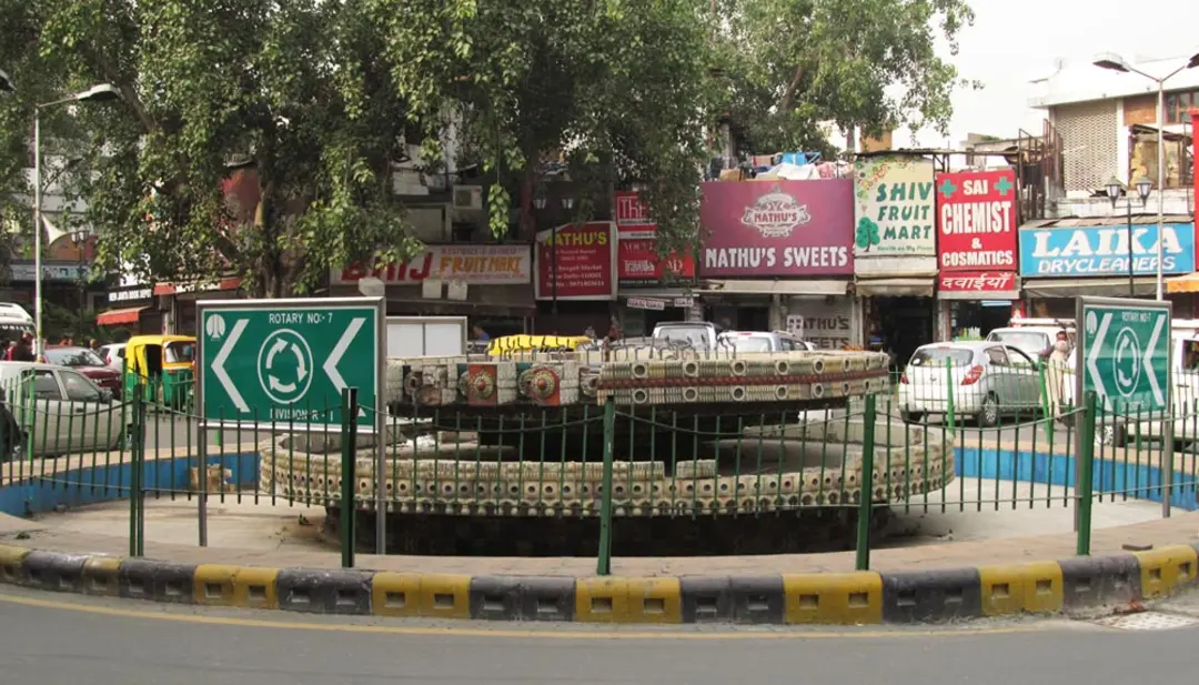 Bengali Market Delhi entrance and food hub overview