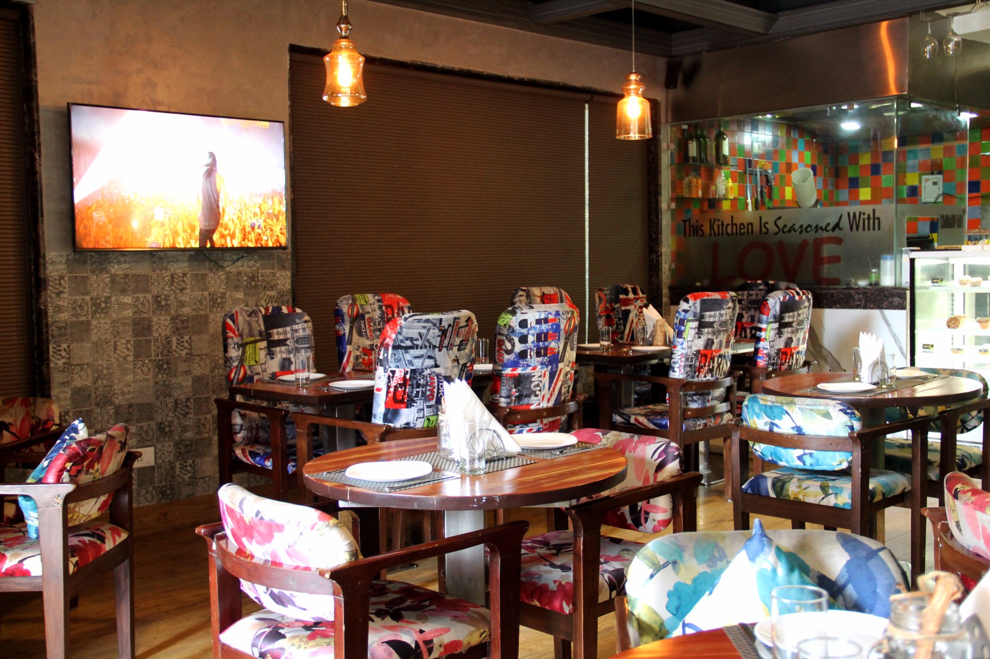 Modern cafe atmosphere in Jalandhar