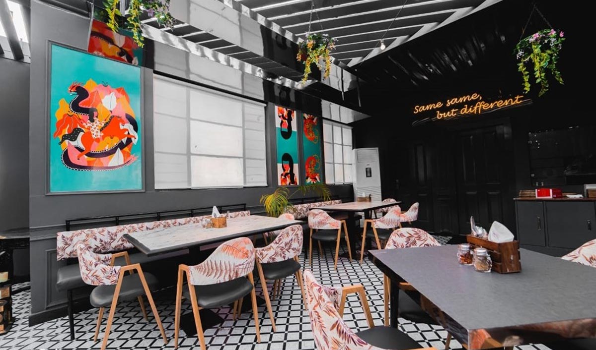 Trendy cafe in Kanpur with modern interiors
