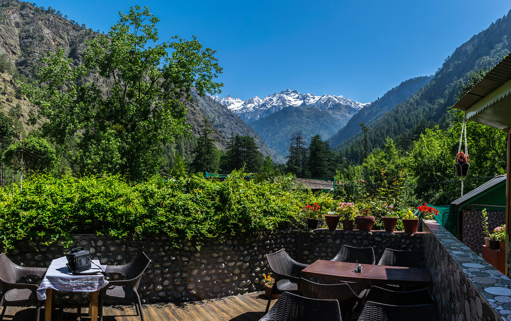 Riverside cafe setting in Kasol
