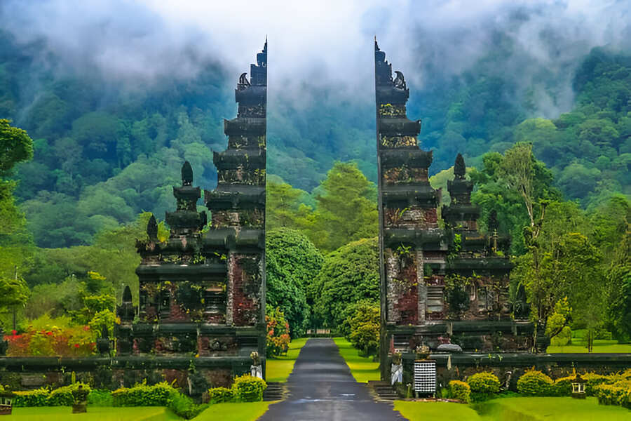 Best places to visit in Bali island overview