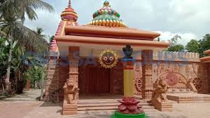 Bhadra Kali Temple entrance area with devotional visitors