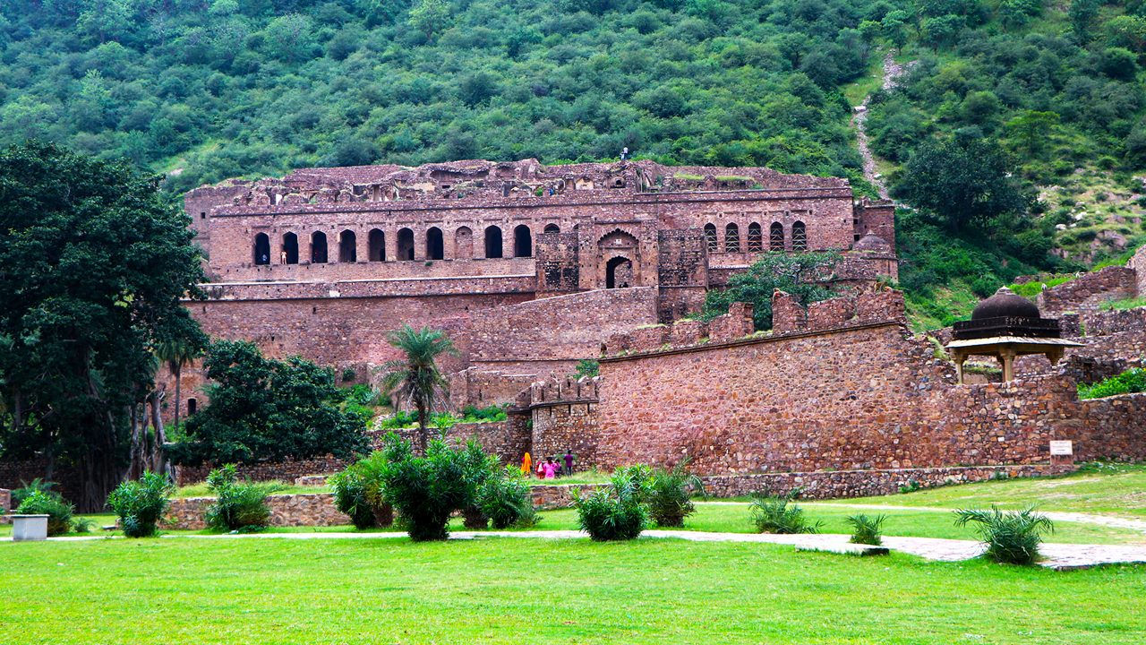 Bhangarh Fort overview in Rajasthan
