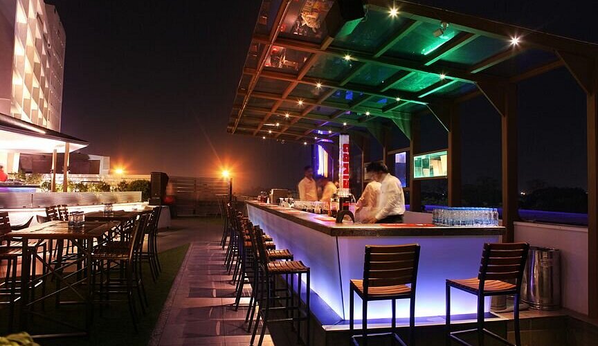 Evening cafe ambience in Jamshedpur