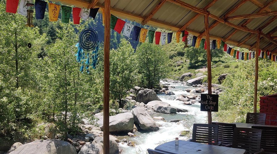 Riverside cafe in Old Manali