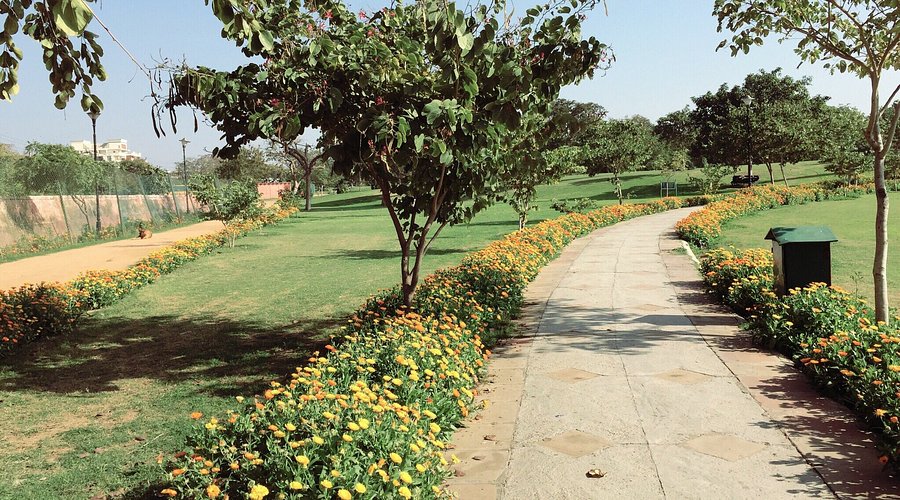 Walking track and fitness activity at Central Park Jaipur