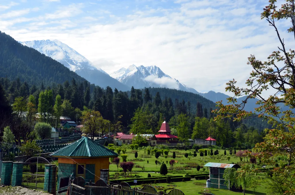 Scenic mountain road through Lidder valley near Chandanwari