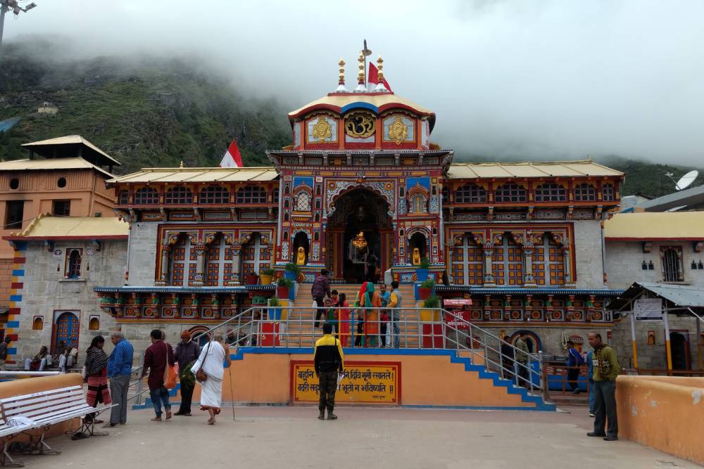 Sunrise temple atmosphere during Char Dham pilgrimage