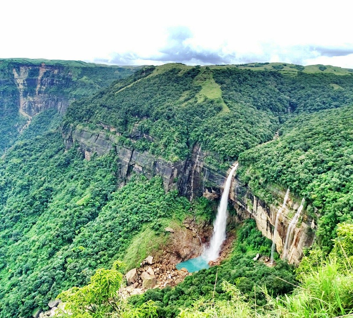 Nohkalikai Waterfalls Cherrapunji