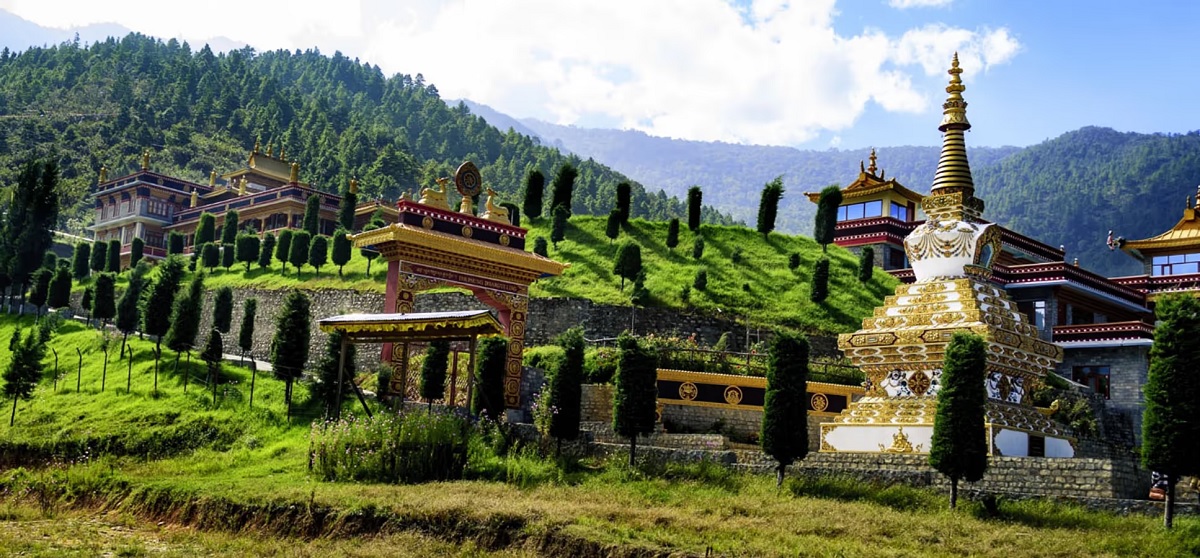 Christmas lights and festive town atmosphere in Arunachal Pradesh