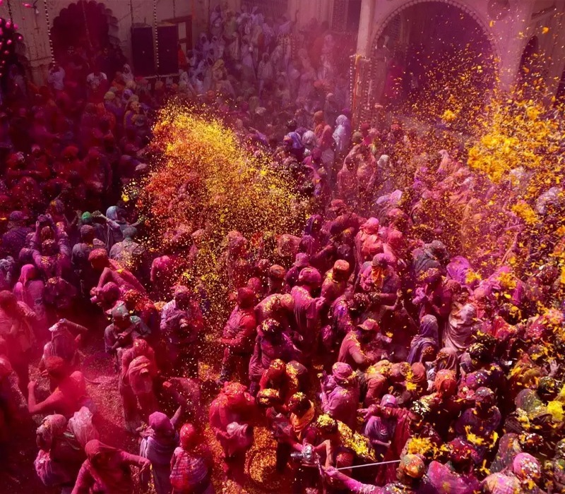 Goverdhan Holi celebration atmosphere in the Braj region