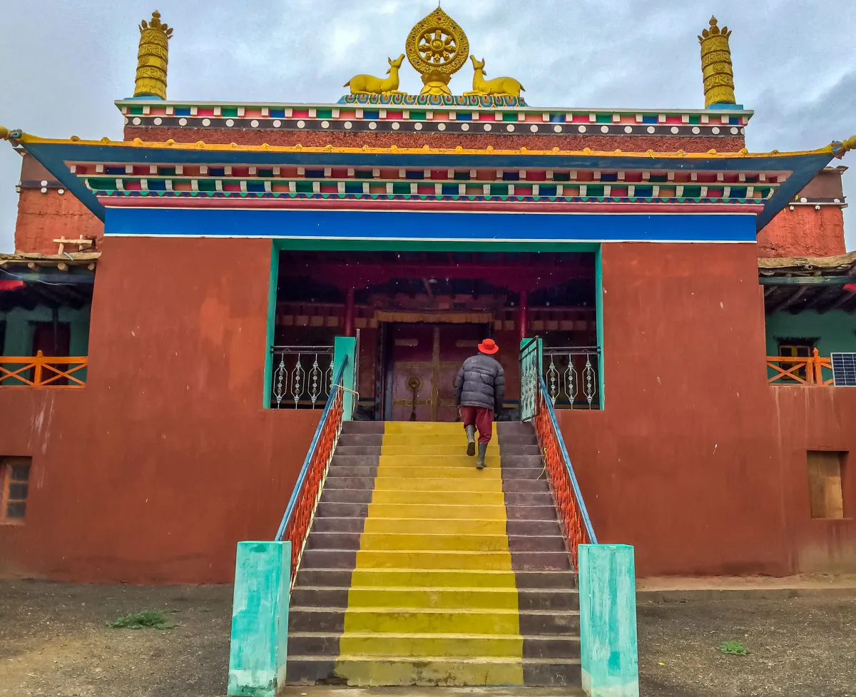 Tangyud Monastery near Komic village