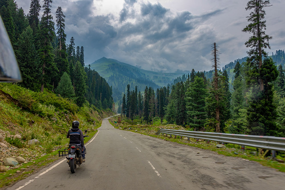 Travel planning checklist for Jammu Srinagar highway journey