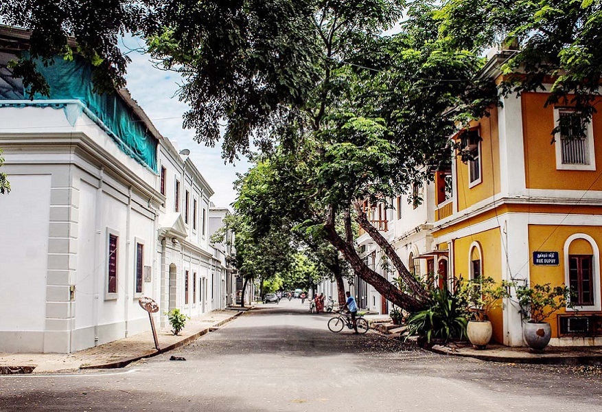 Scenic White Town Pondicherry near the cathedral