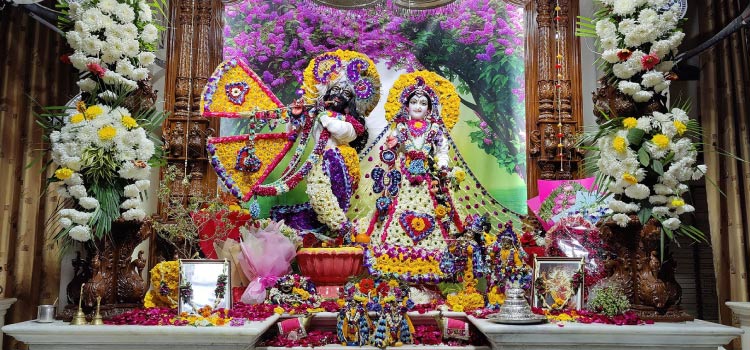 Aarti ceremony at ISKCON Temple Chandigarh