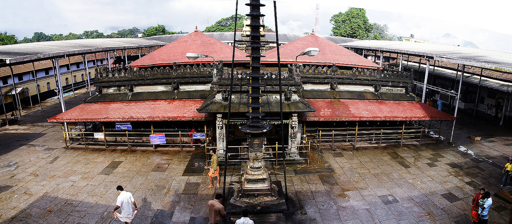 Kollur Mookambika Temple exterior