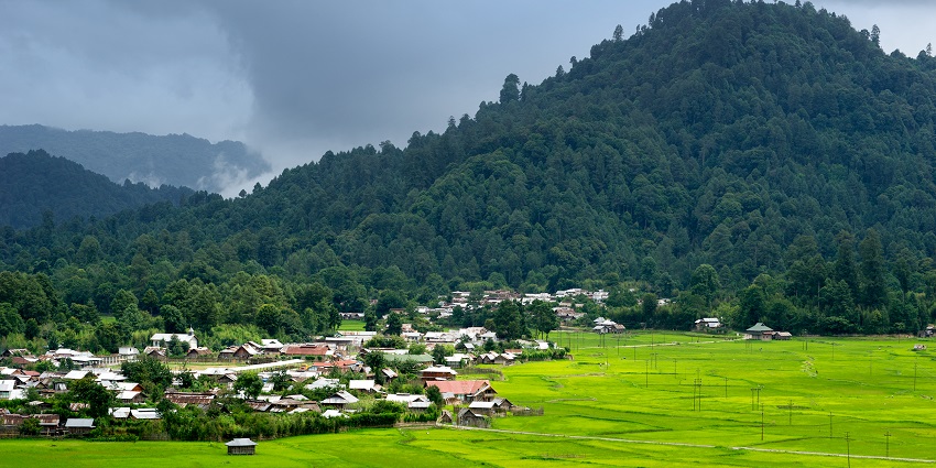 Quiet mountain road at sunrise near a hill station from Delhi