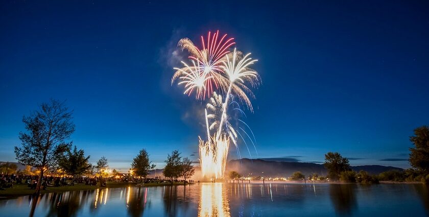 New Year celebrations across Maharashtra in city hill and beach destinations