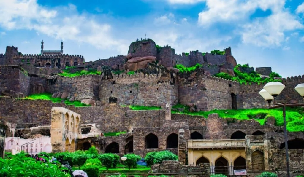 Golconda Fort morning visit in Hyderabad itinerary