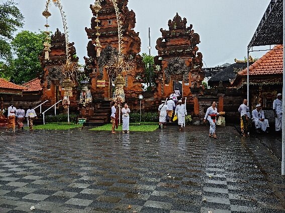Visitor information for Petitenget Temple