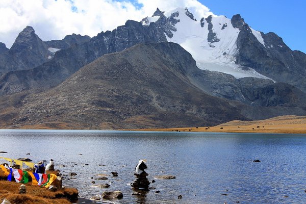 Mountain road route toward Tso Lhamo from Lachen side