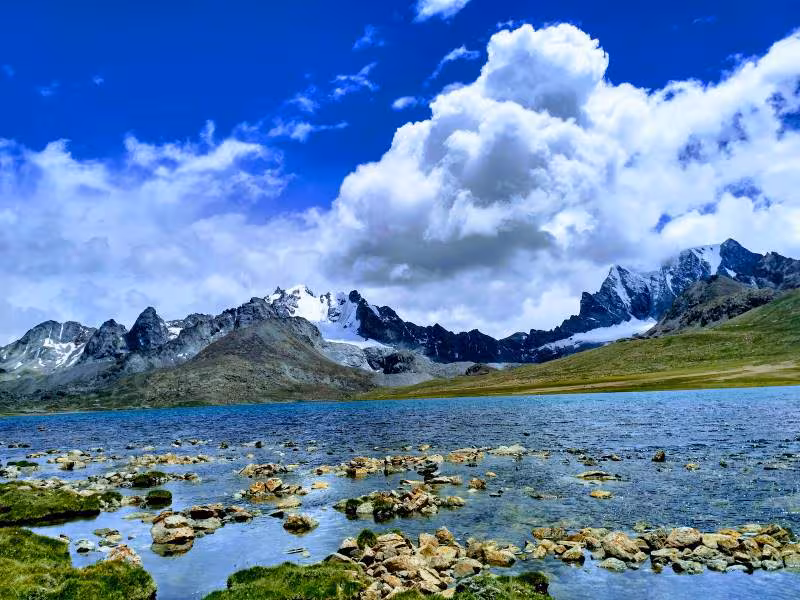 Lachen village approach road used for Tso Lhamo travel staging