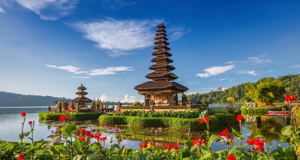 Ulun Danu Beratan Temple on Lake Beratan in Bali