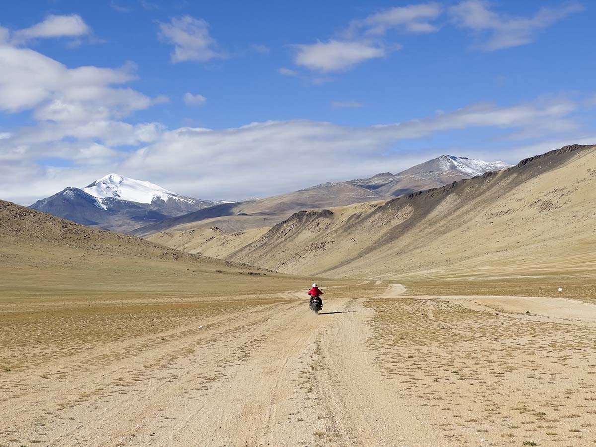 Hanle route stopover point on way to Umling La Pass