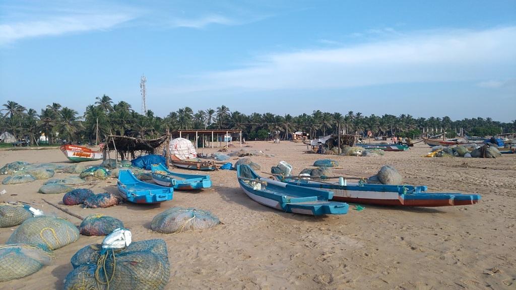 Long sandy shoreline of Veerampattinam Beach near Puducherry