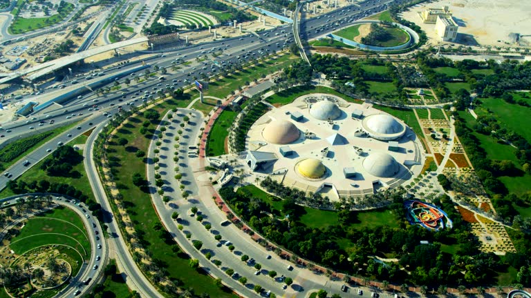 Zabeel Park panoramic view with lush greenery and Dubai skyline