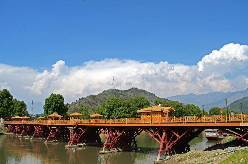 Detailed view of Zero Bridge traditional wooden architecture